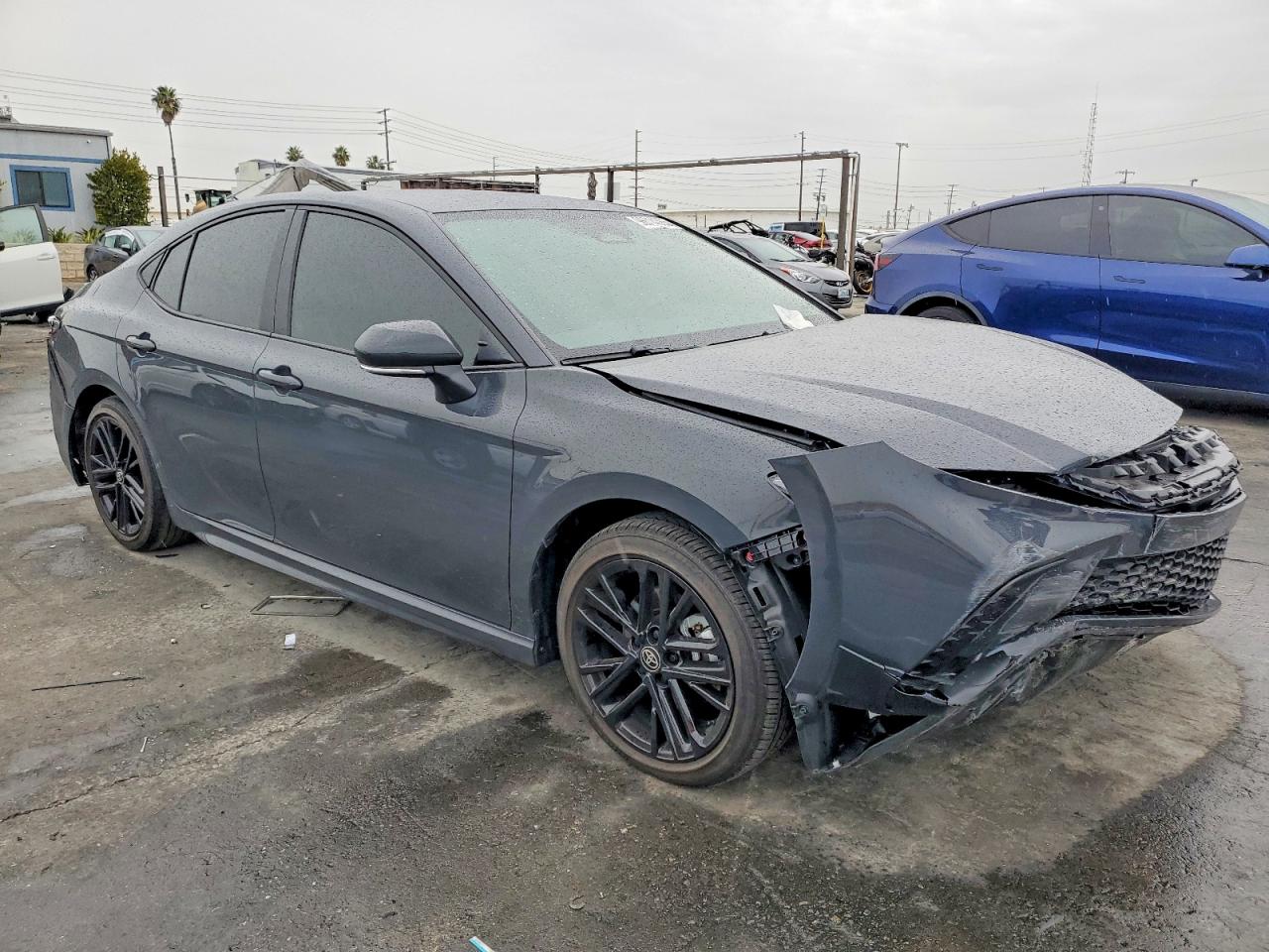 2025 TOYOTA CAMRY XSE photo 4