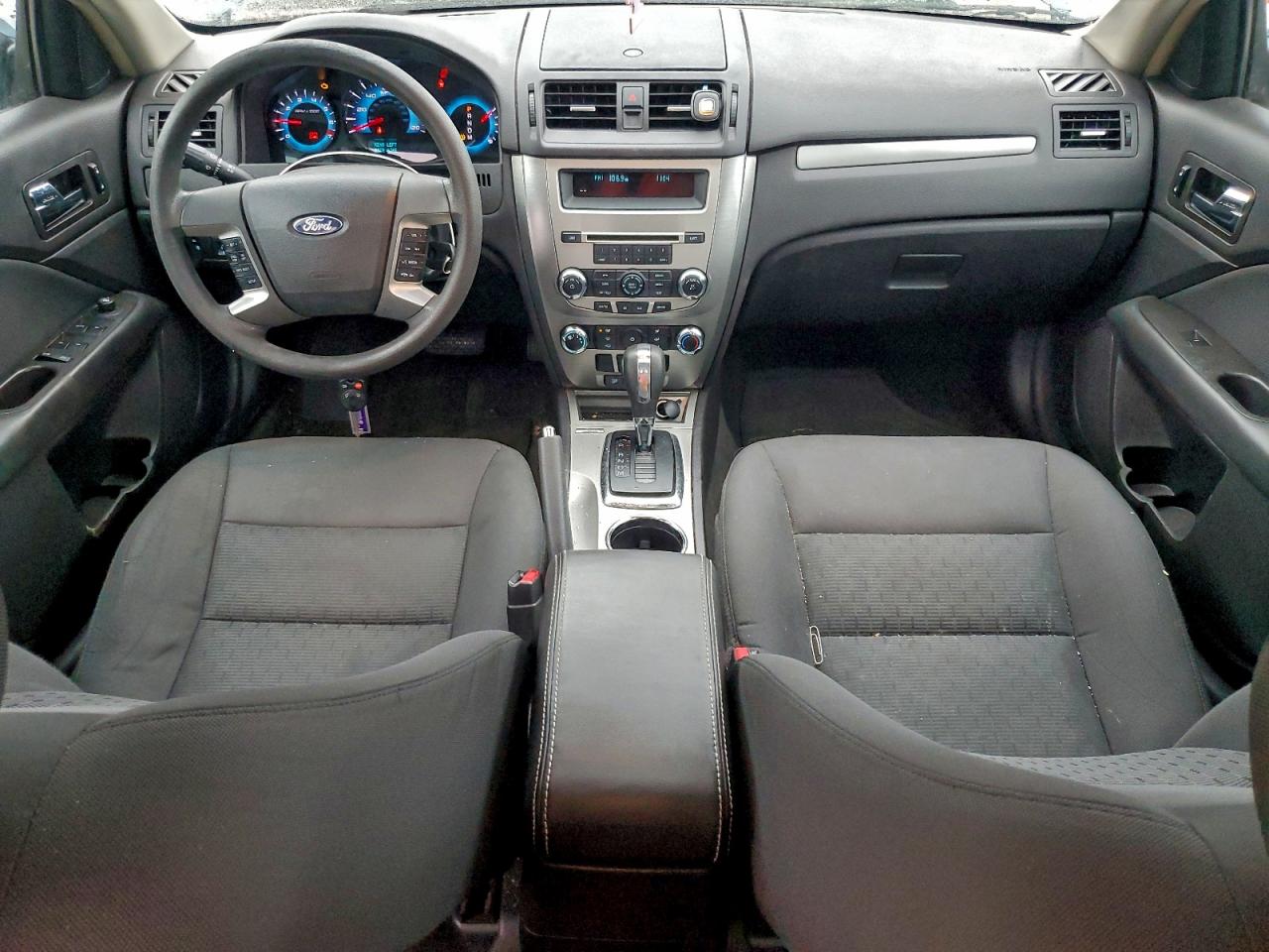 2011 FORD FUSION SE photo 8