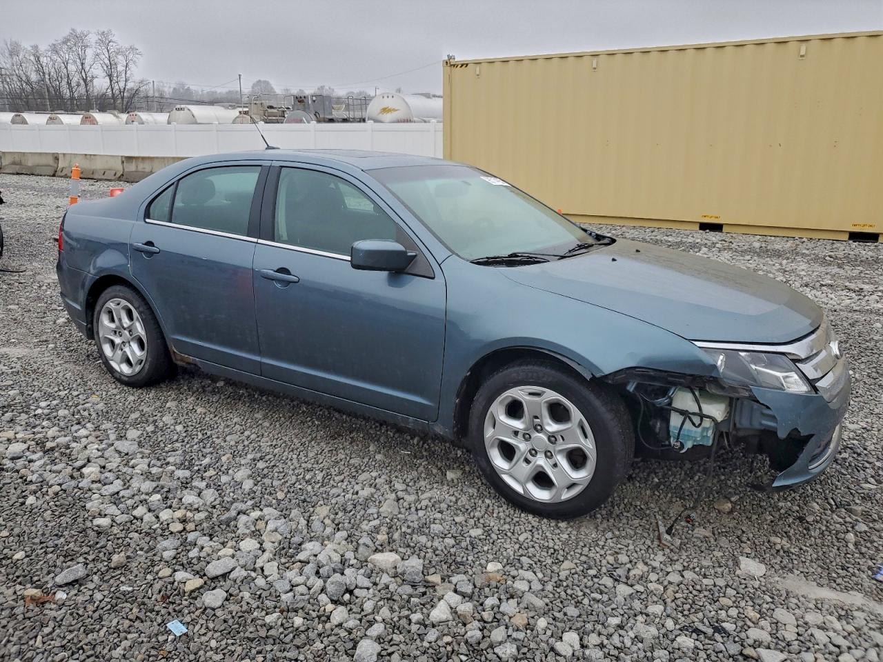 2011 FORD FUSION SE photo 4