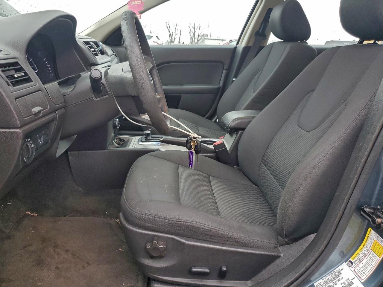 2011 FORD FUSION SE photo 7