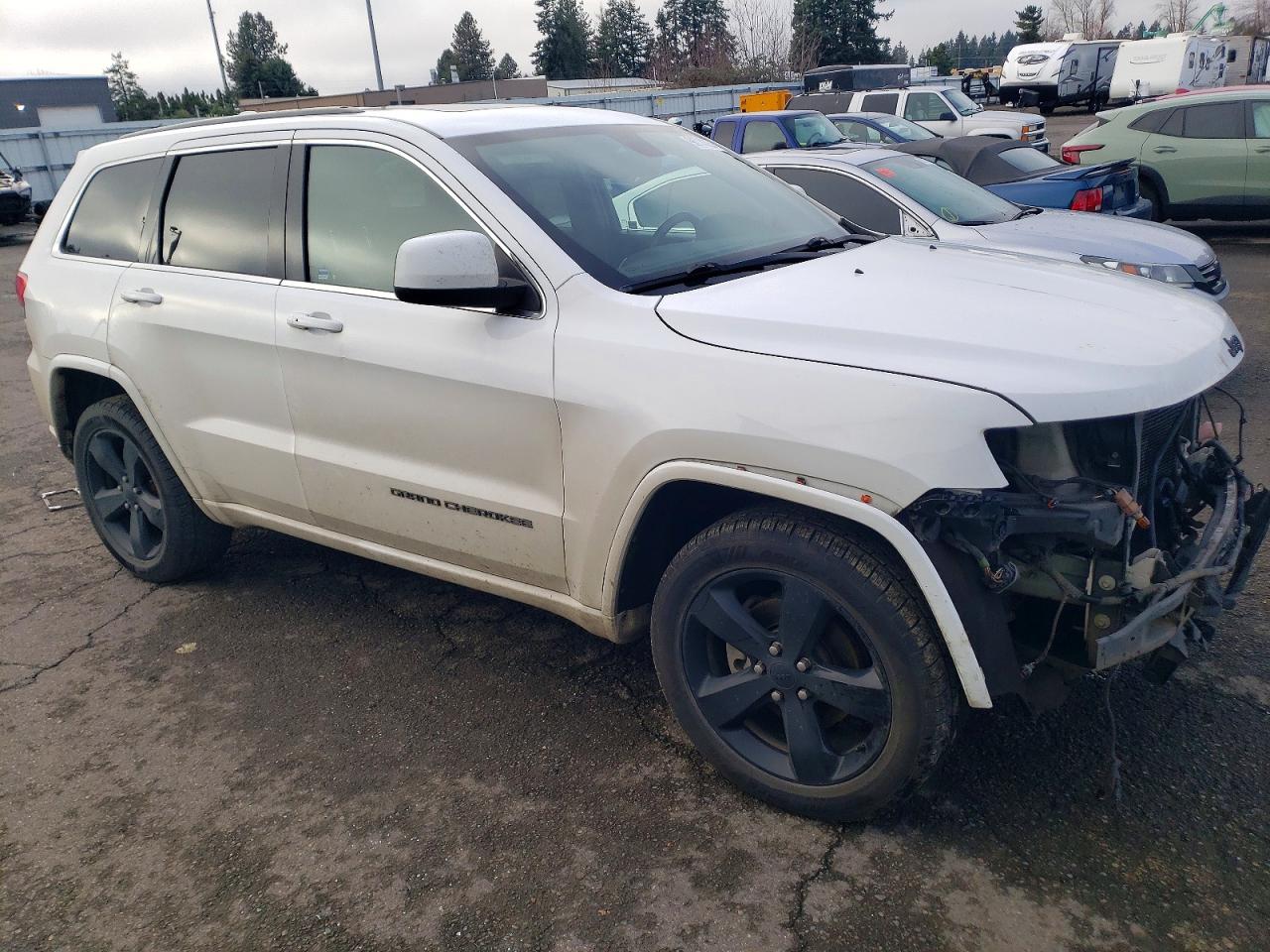 2015 JEEP GRAND CHEROKEE LAREDO photo 4