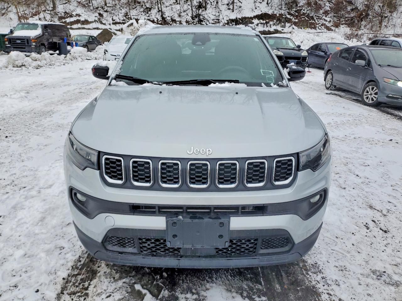 2024 JEEP COMPASS LATITUDE LUX photo 5