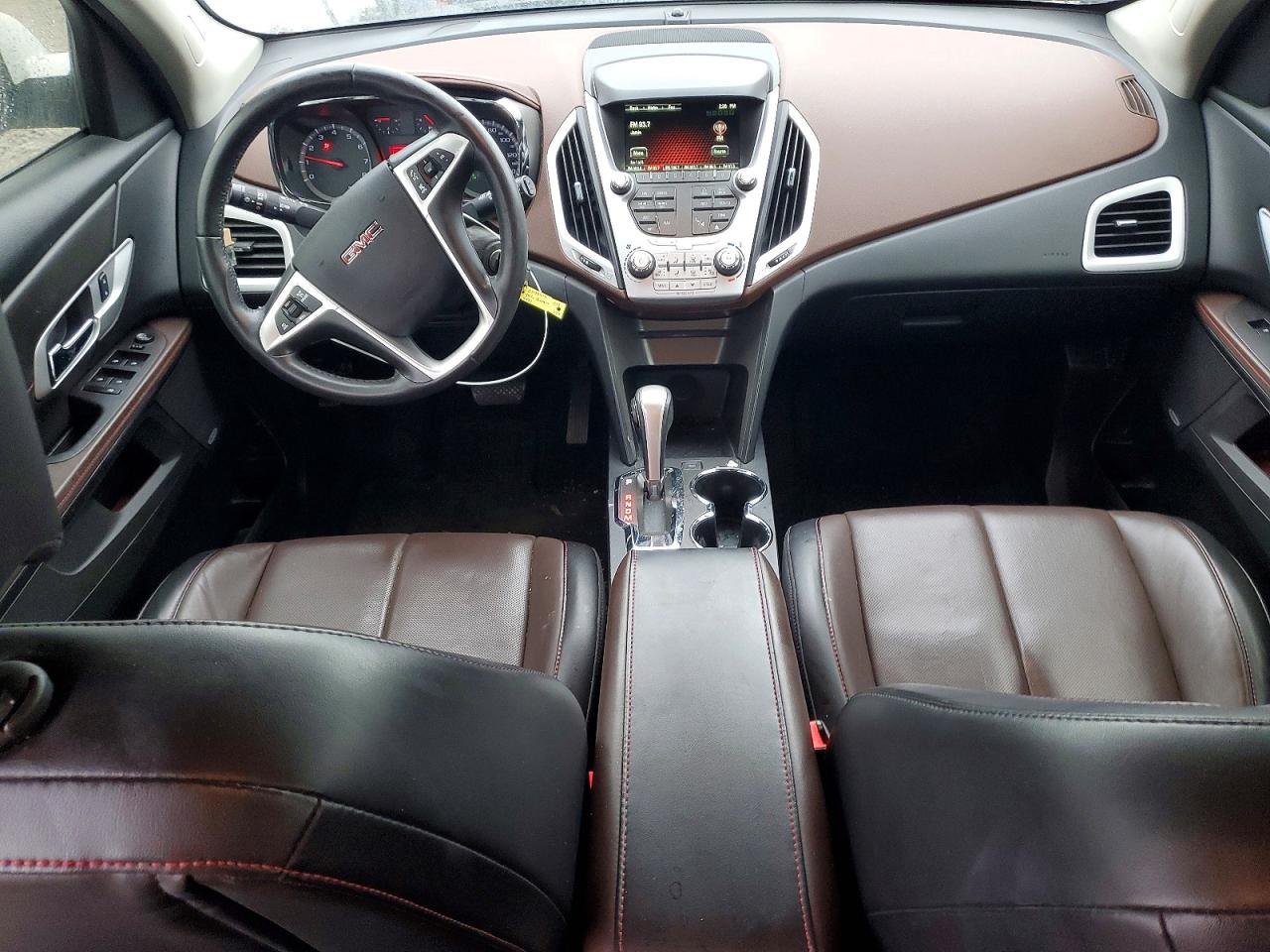 2015 GMC TERRAIN SLT photo 8