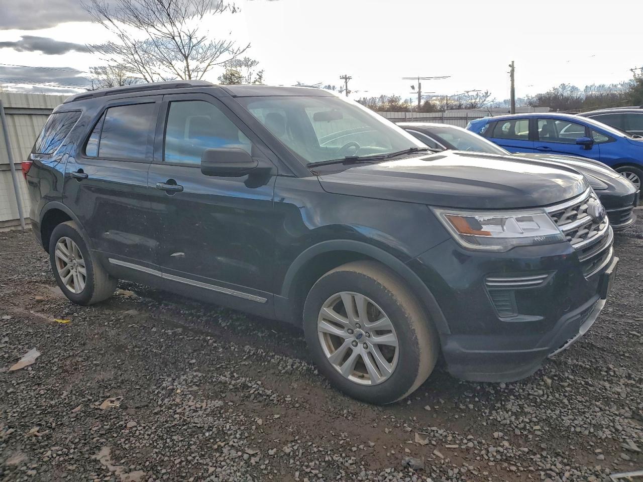 2018 FORD EXPLORER XLT photo 4