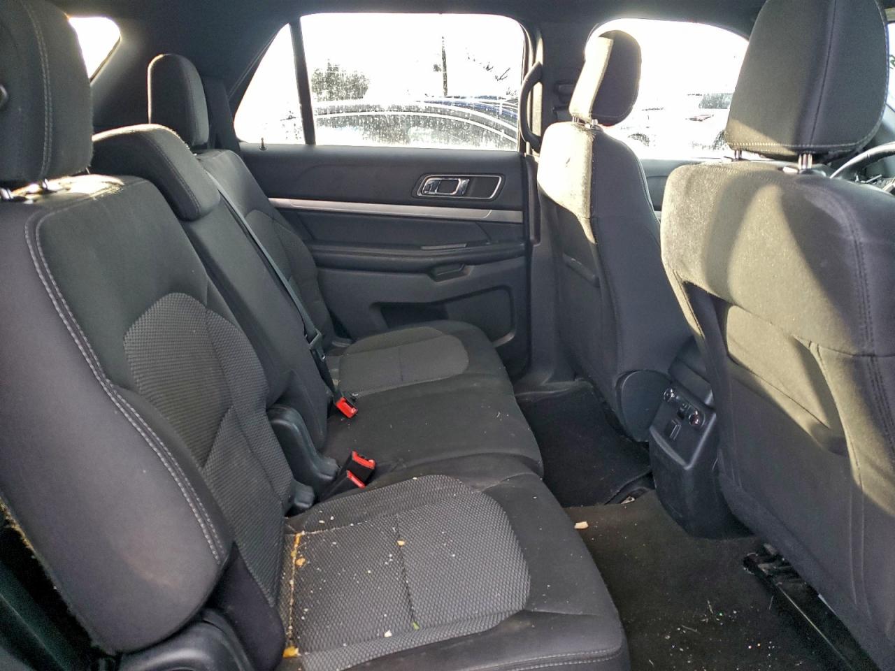 2018 FORD EXPLORER XLT photo 11