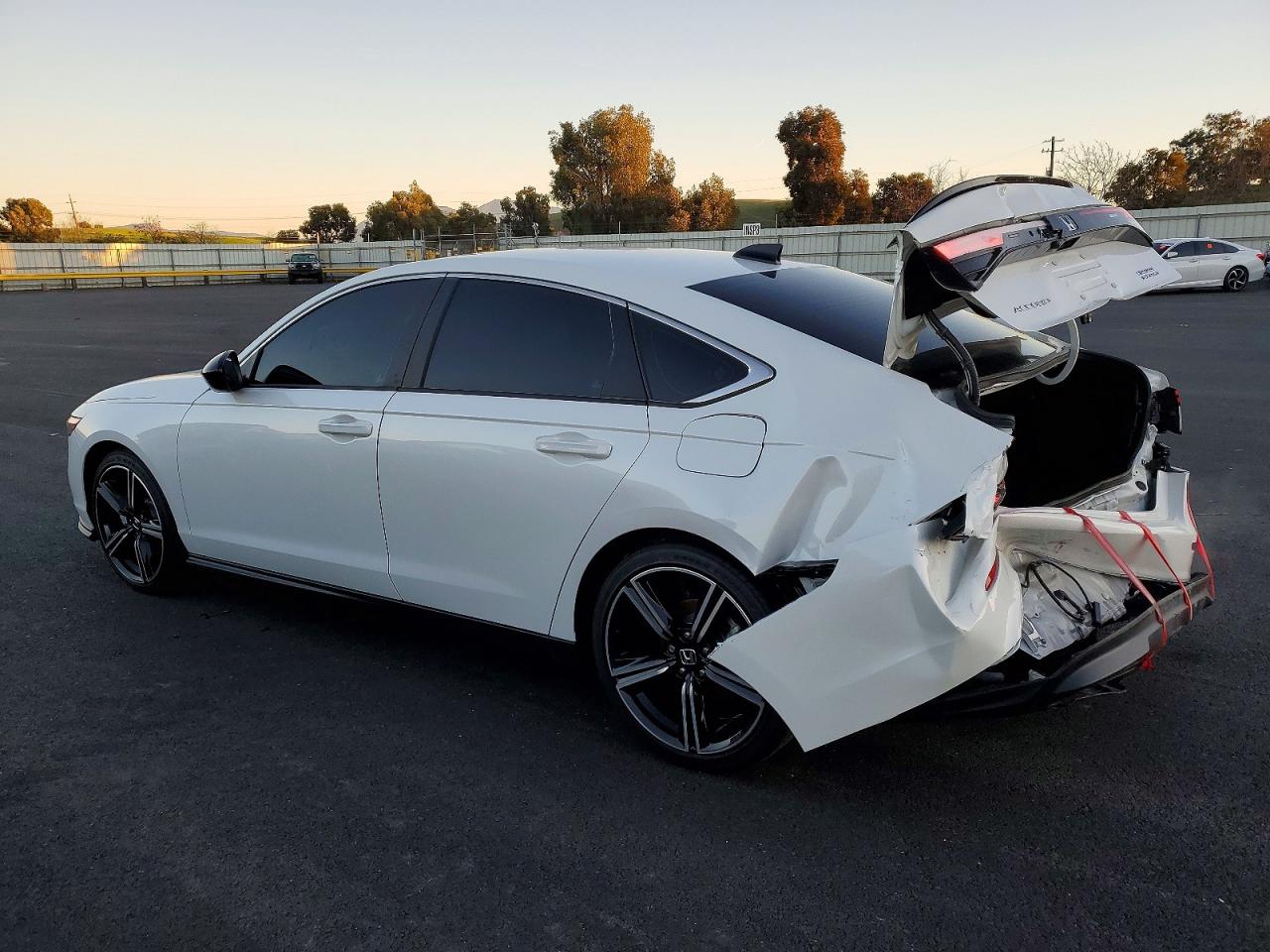 2025 HONDA ACCORD HYBRID SPORT photo 2