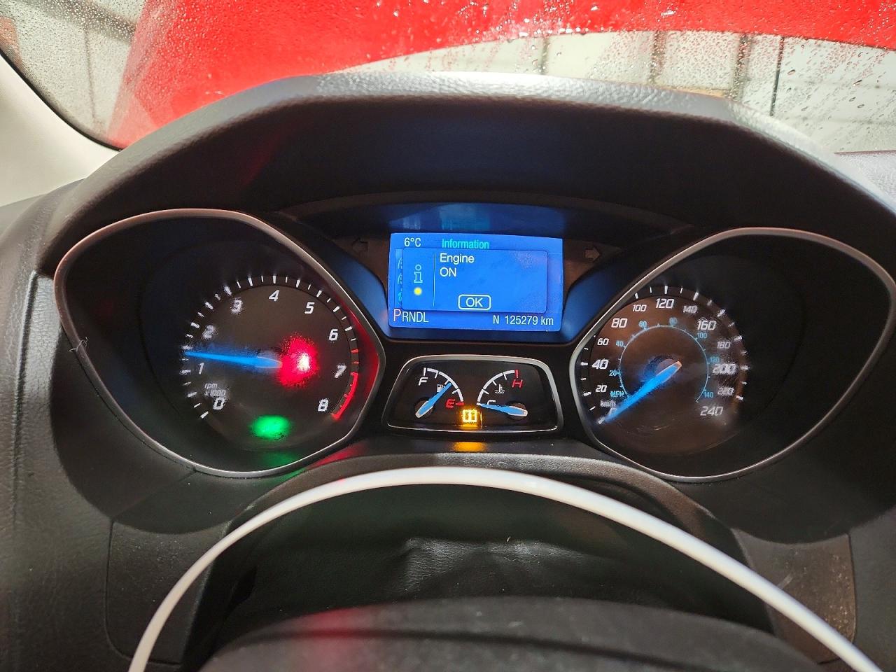 2014 FORD FOCUS SE photo 9