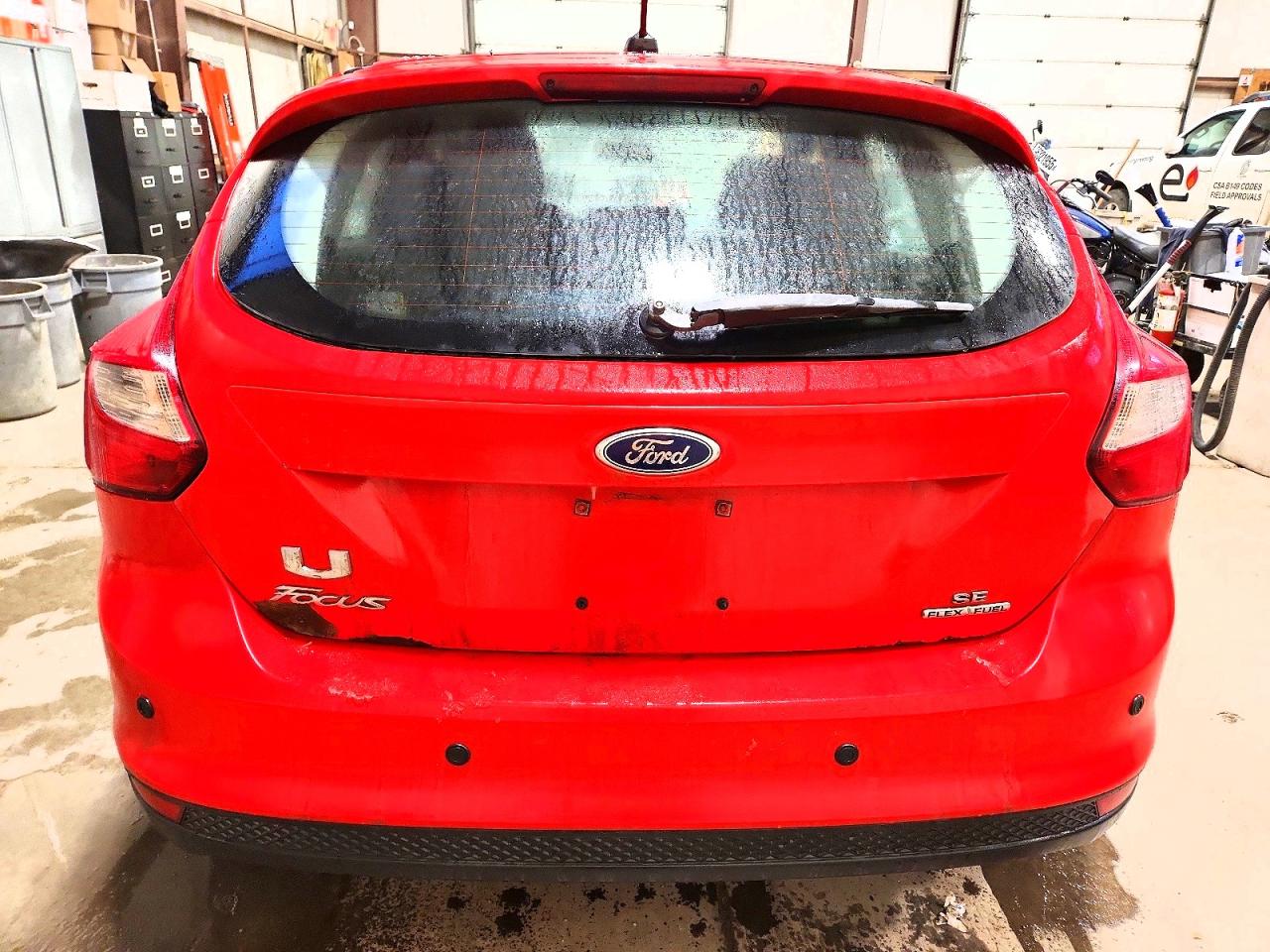 2014 FORD FOCUS SE photo 6