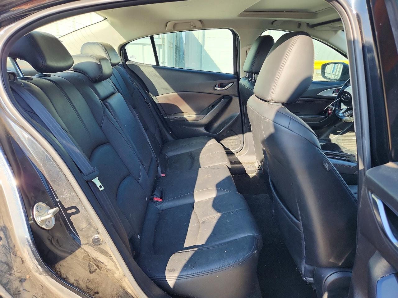 2018 MAZDA 3 TOURING photo 10