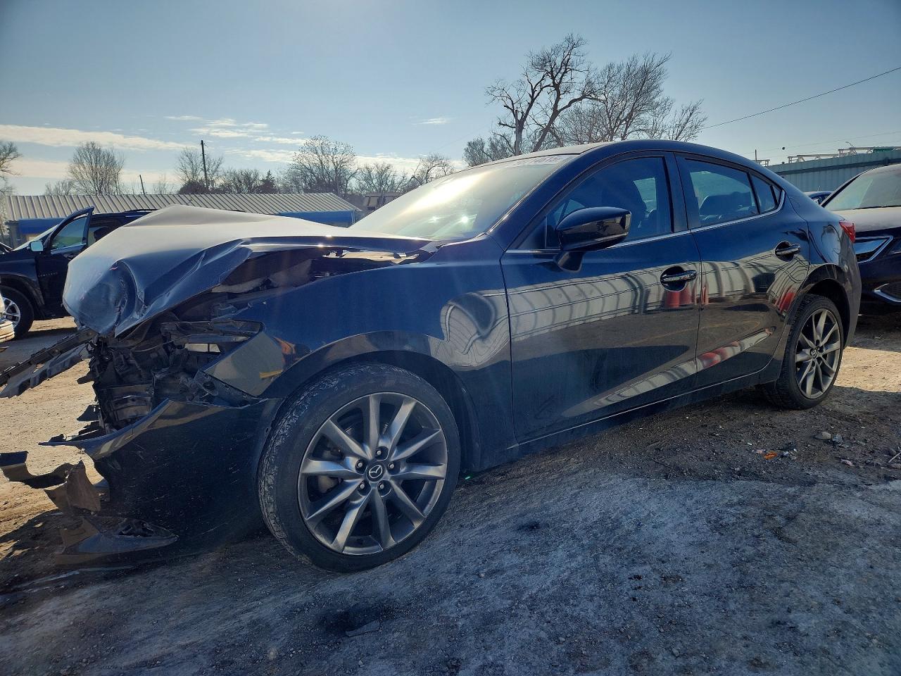 2018 MAZDA 3