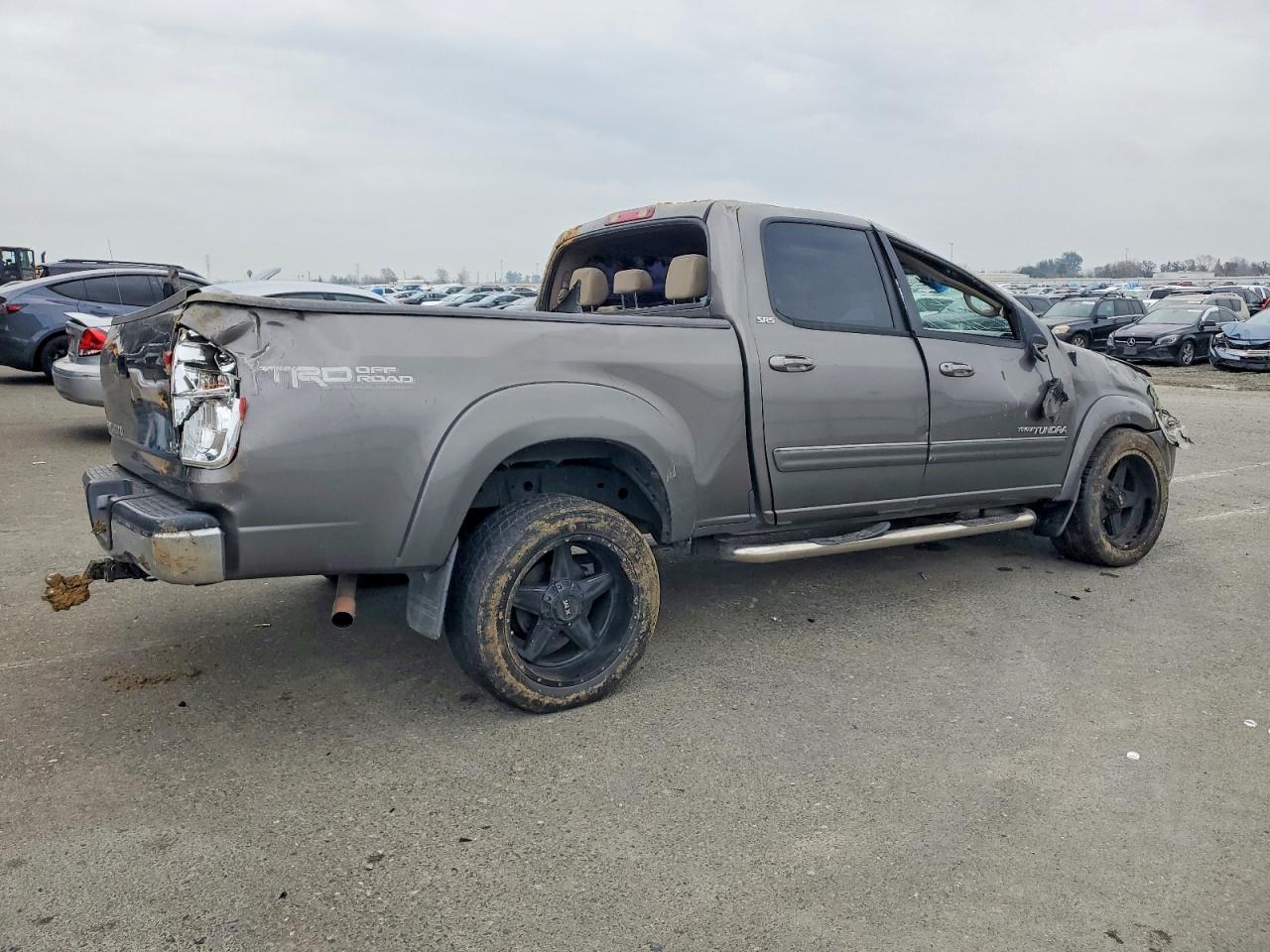 2006 TOYOTA TUNDRA DOUBLE CAB SR5 photo 3