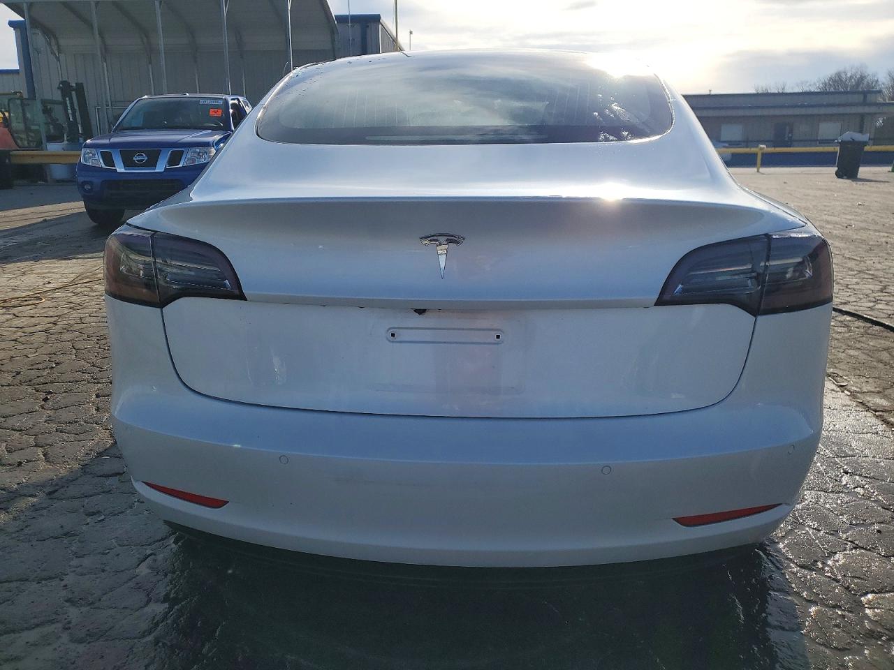 2018 TESLA MODEL 3 photo 6