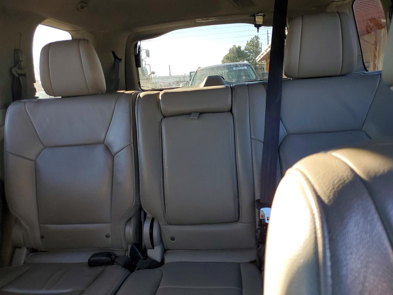 2015 HONDA PILOT EXL photo 10