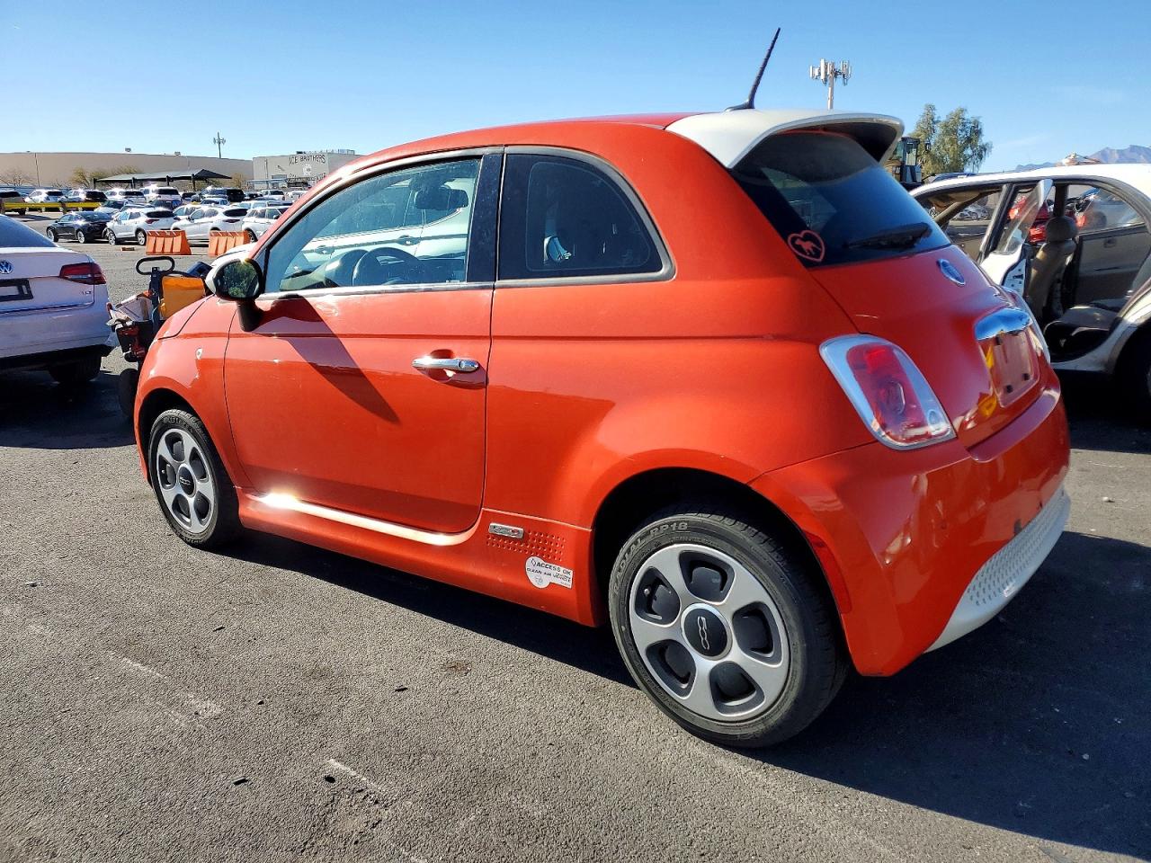 2013 FIAT 500 ELECTRIC photo 2