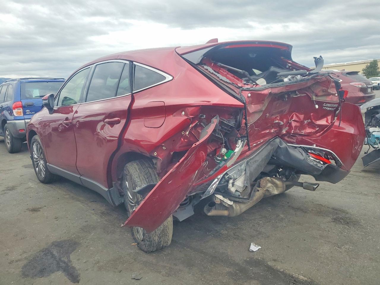 2021 TOYOTA VENZA LE photo 2