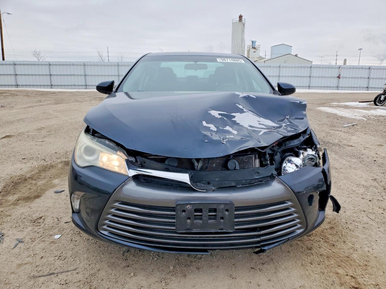 2016 TOYOTA CAMRY LE photo 5