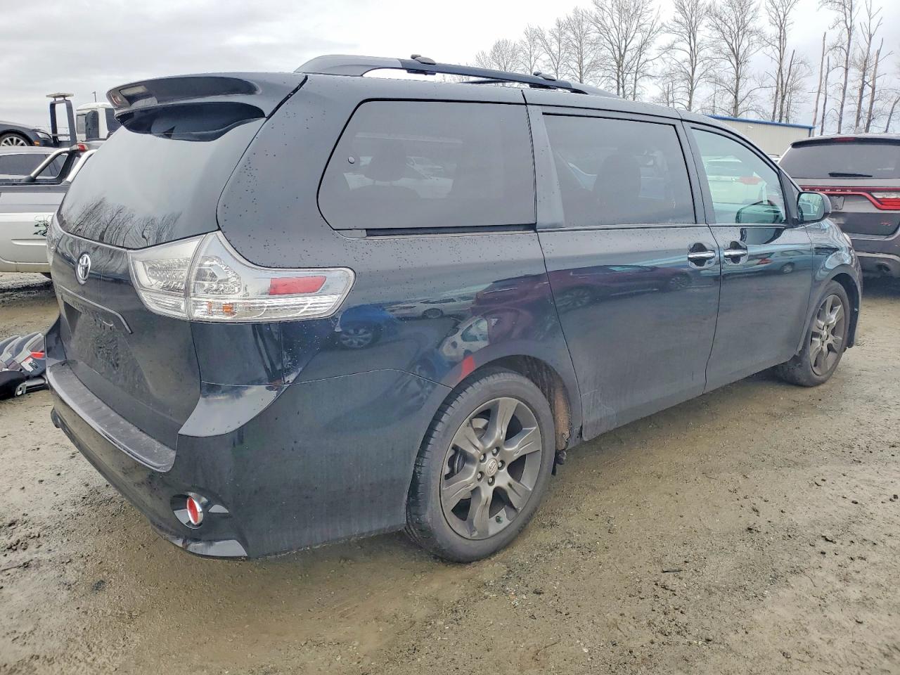 2015 TOYOTA SIENNA SPORT photo 3