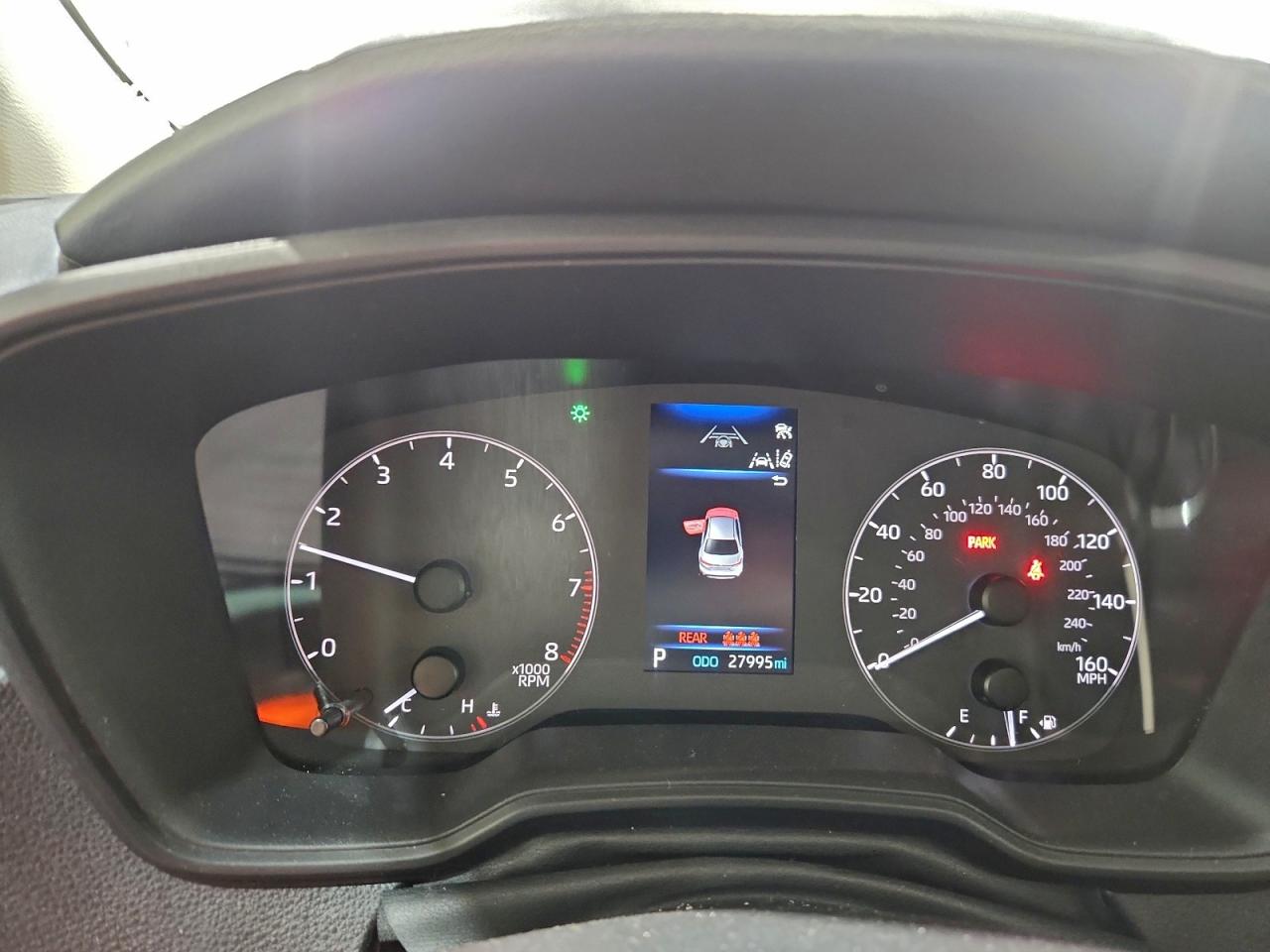 2025 TOYOTA COROLLA LE photo 9