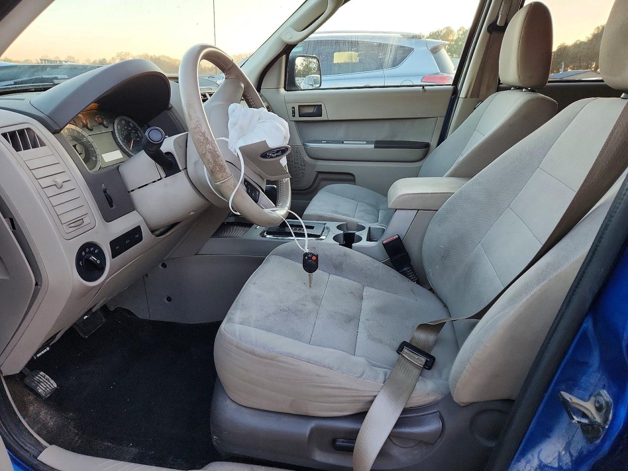 2012 FORD ESCAPE XLT photo 7