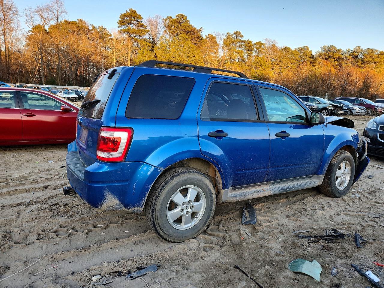 2012 FORD ESCAPE XLT photo 3