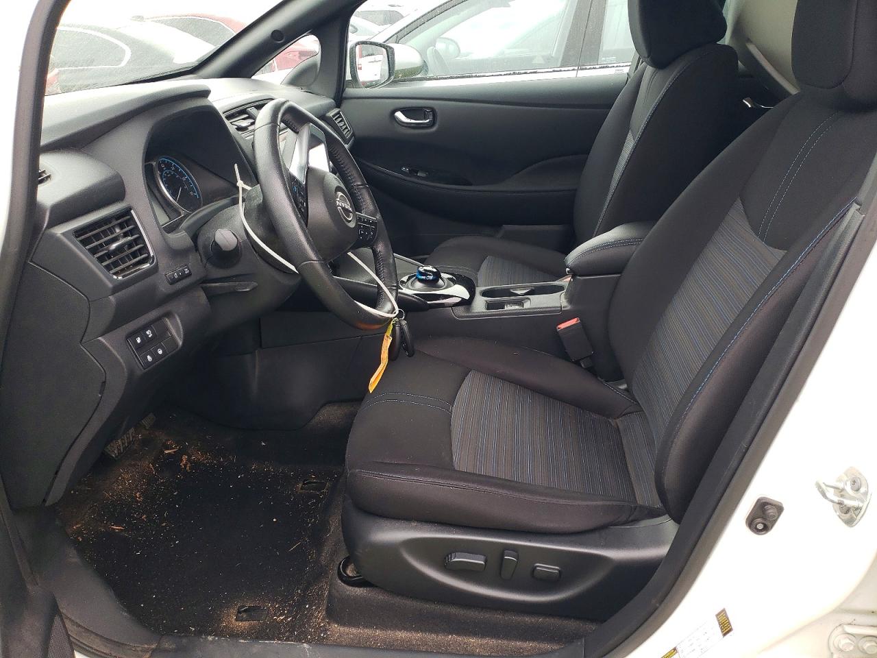 2023 NISSAN LEAF SV PLUS photo 7