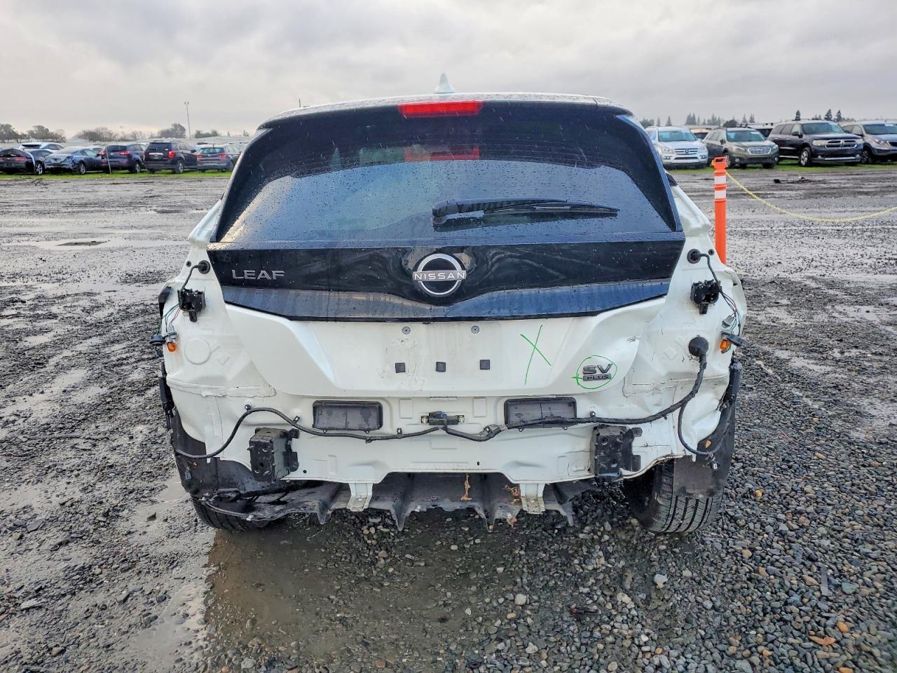 2023 NISSAN LEAF SV PLUS photo 6