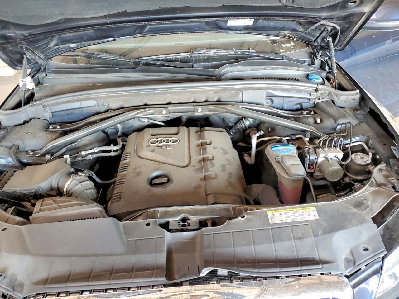 2011 AUDI Q5 PREMIUM PLUS photo 11