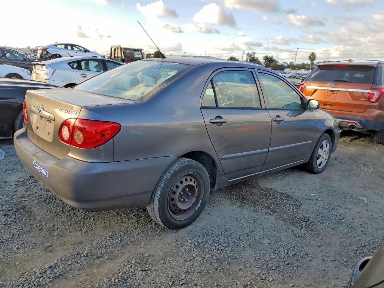 2008 TOYOTA COROLLA photo 3