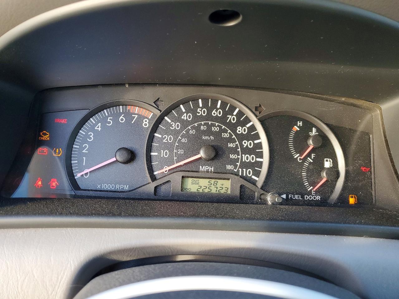2008 TOYOTA COROLLA photo 9