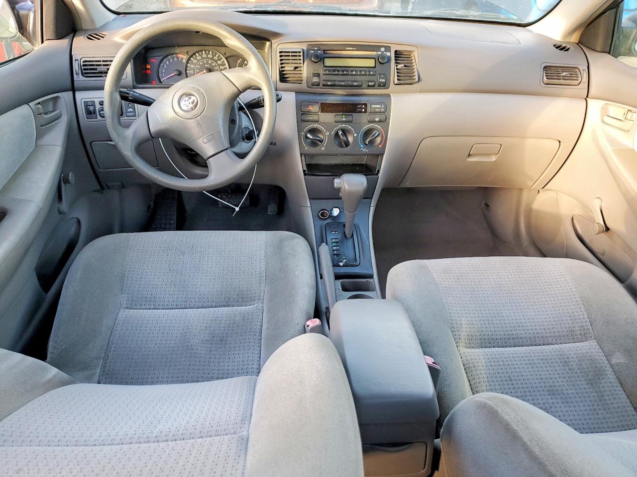 2008 TOYOTA COROLLA photo 8
