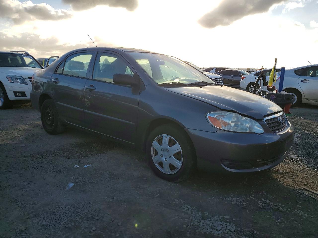 2008 TOYOTA COROLLA photo 4