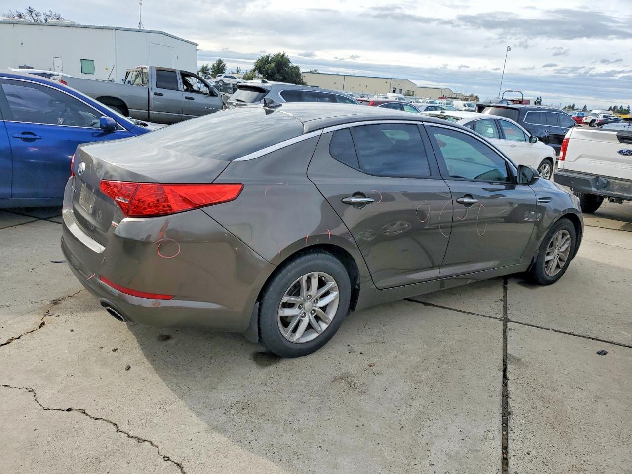 2013 KIA OPTIMA LX photo 3