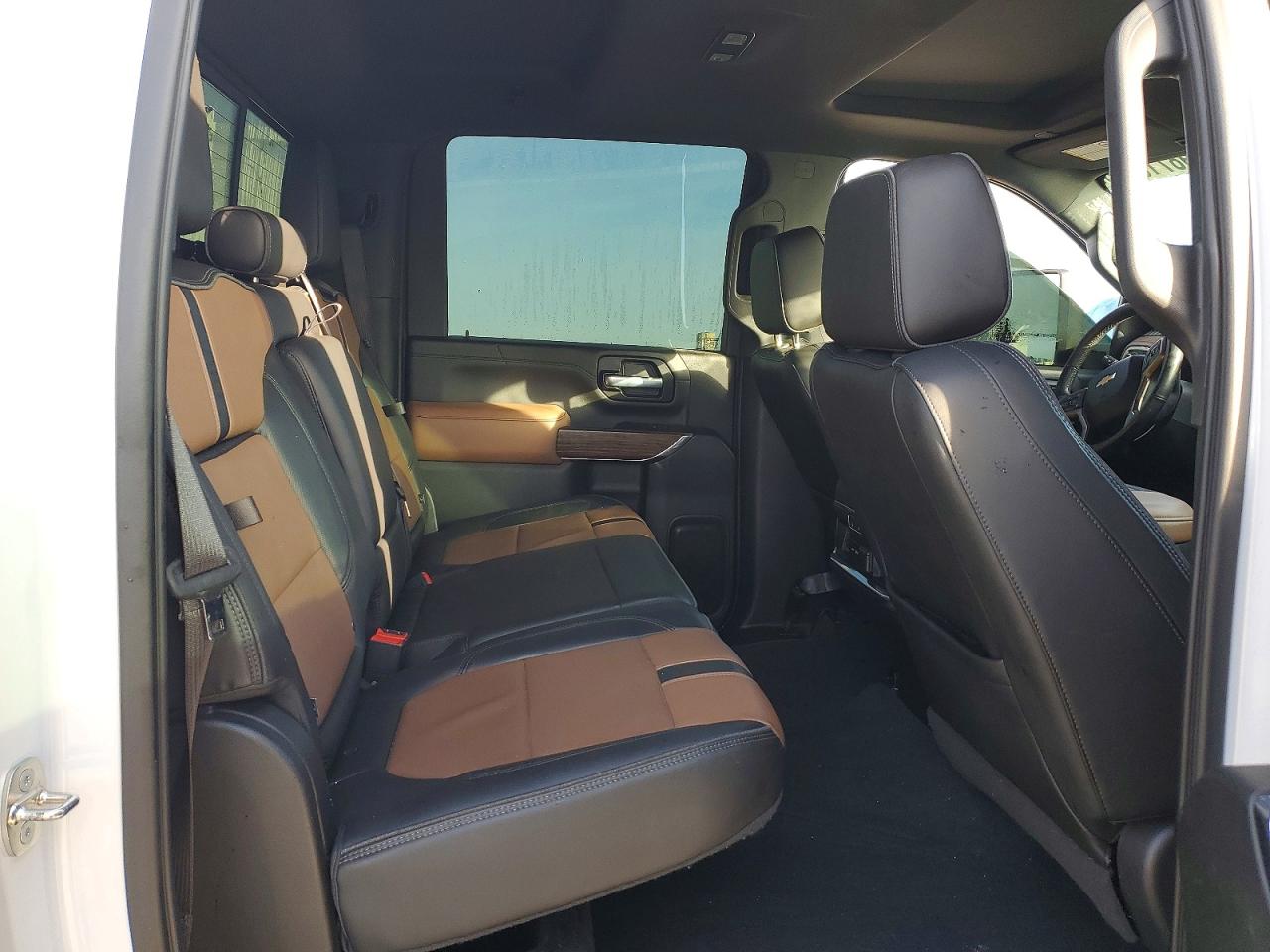 2020 CHEVROLET SILVERADO K3500 HIGH COUNTRY photo 10