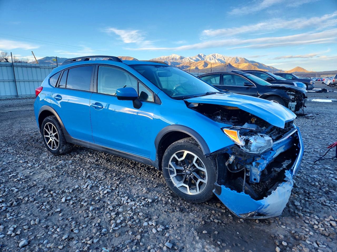 2017 SUBARU CROSSTREK PREMIUM photo 4