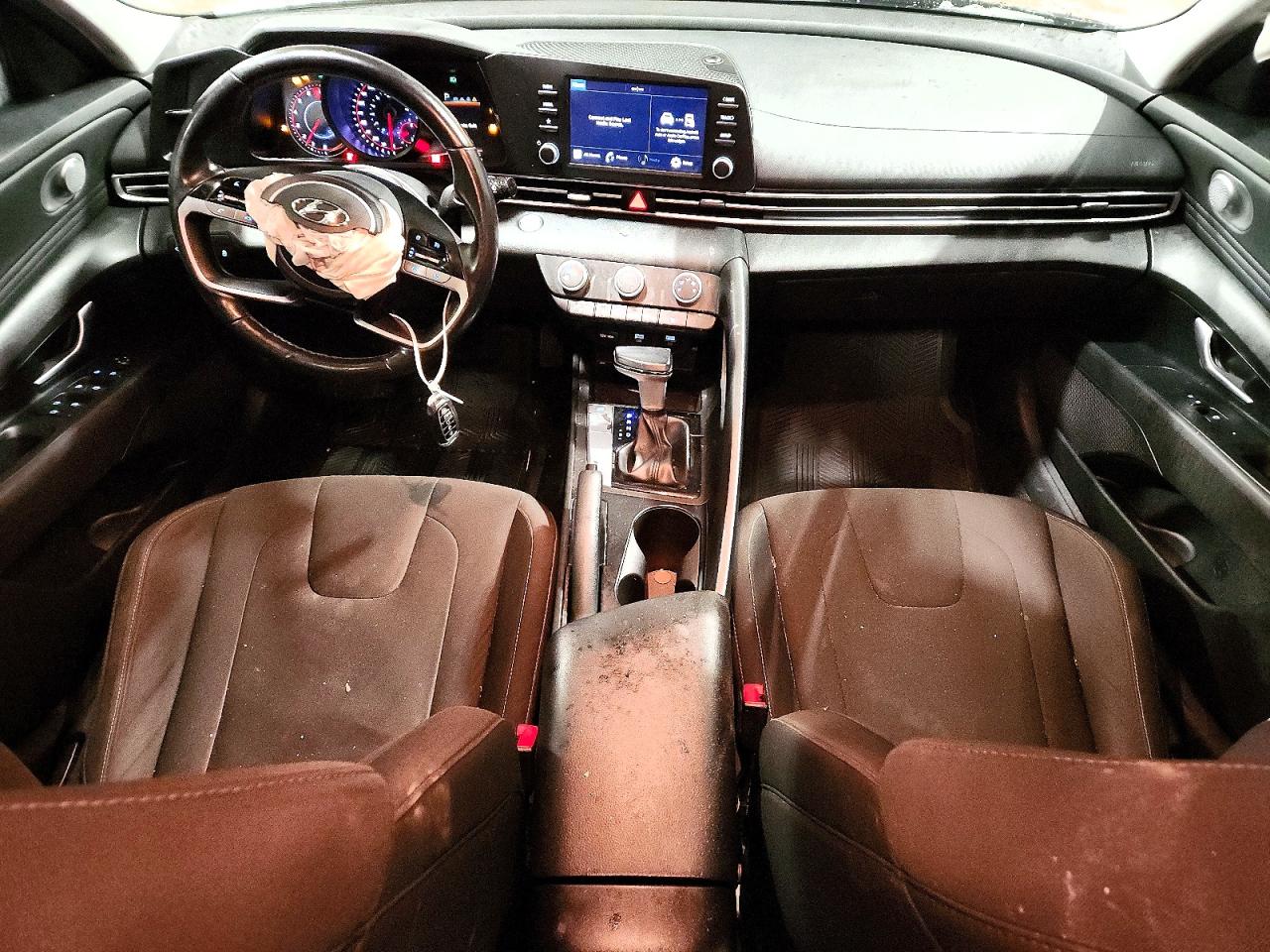 2021 HYUNDAI ELANTRA SEL photo 8