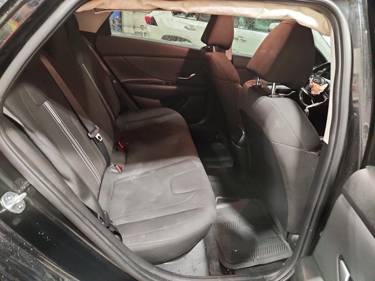 2021 HYUNDAI ELANTRA SEL photo 10