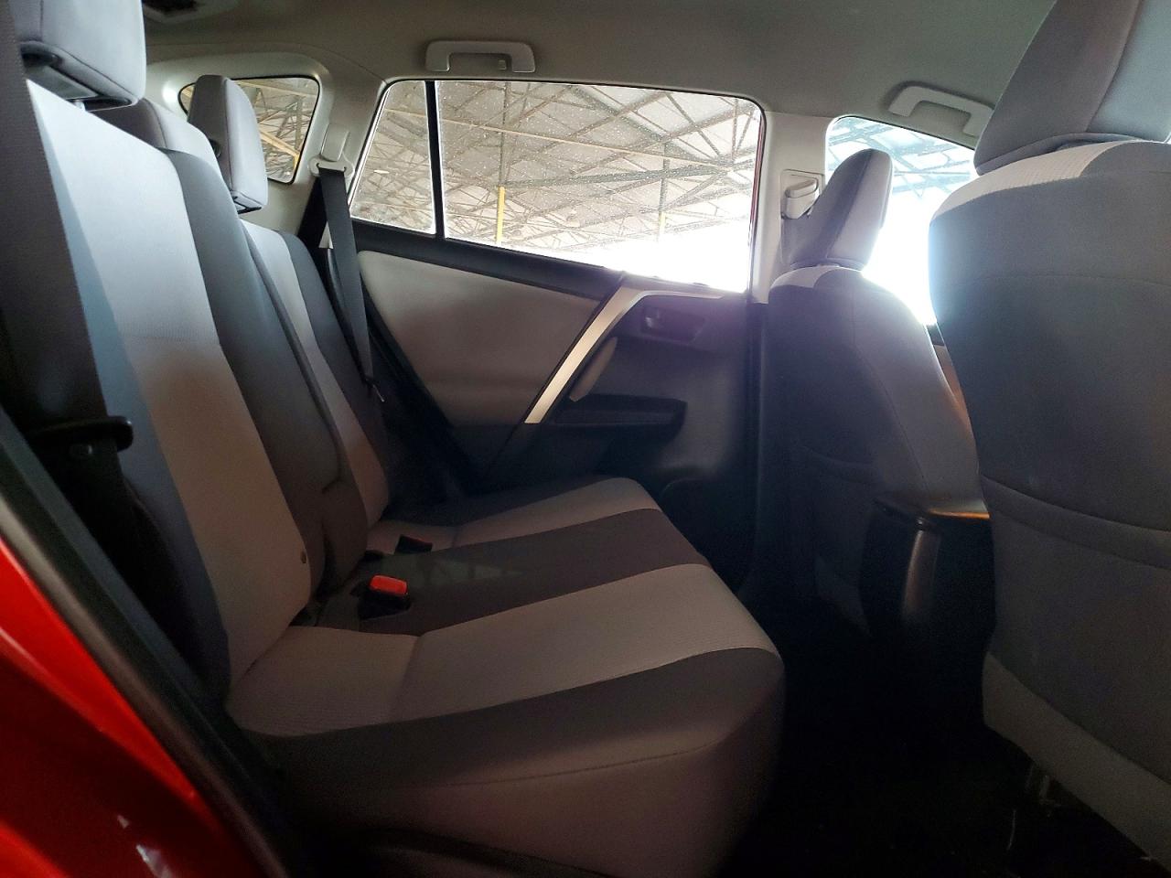 2015 TOYOTA RAV4 LE photo 10