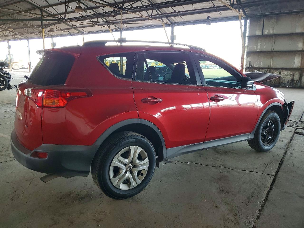 2015 TOYOTA RAV4 LE photo 3