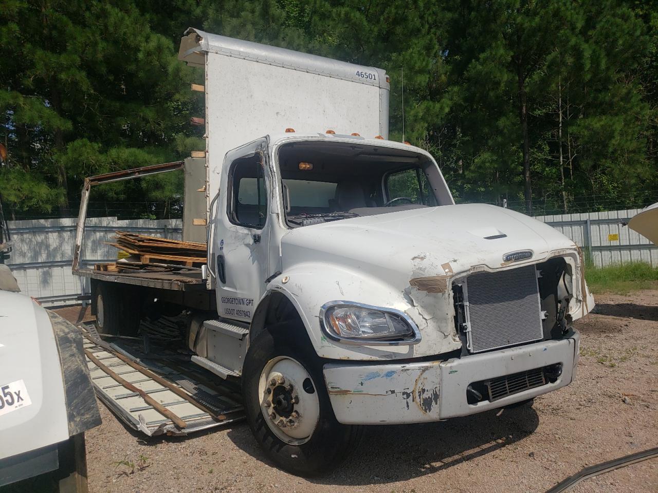2020 FREIGHTLINER M2 106 MEDIUM DUTY photo 4
