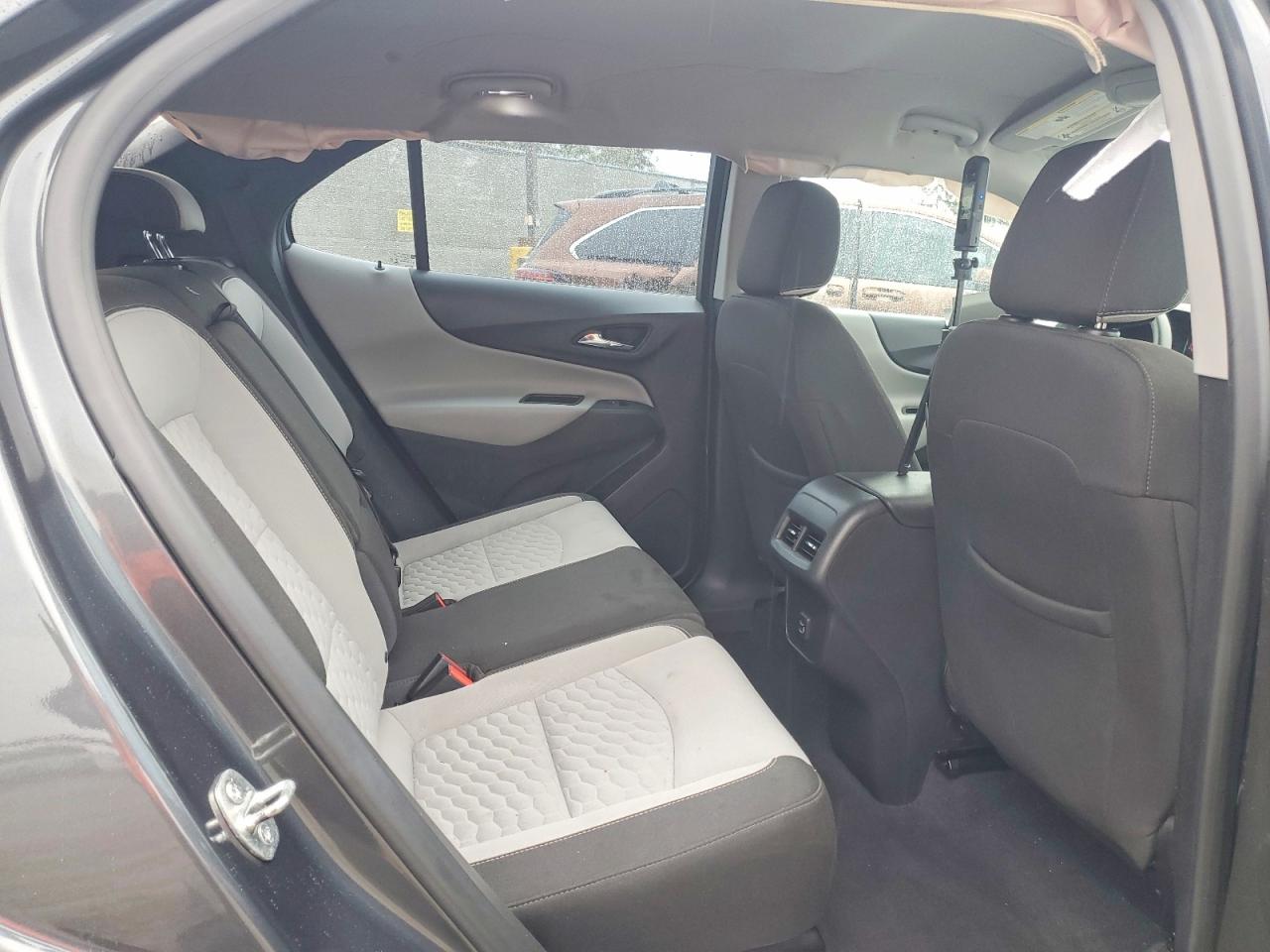 2019 CHEVROLET EQUINOX LS photo 10