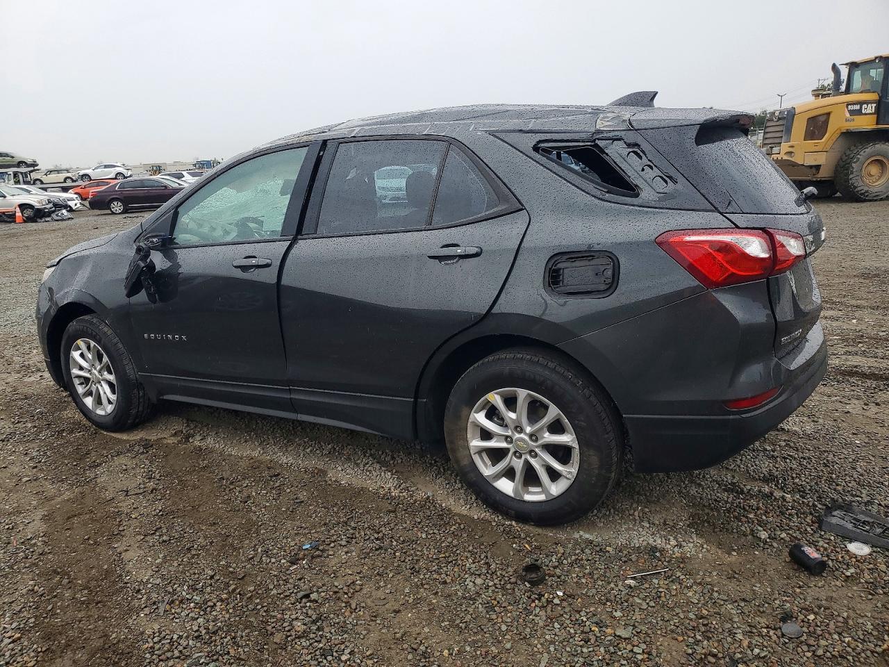 2019 CHEVROLET EQUINOX LS photo 2
