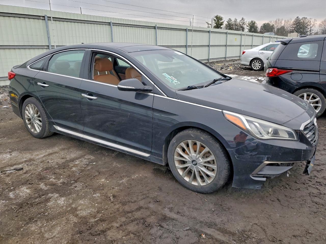 2015 HYUNDAI SONATA SPORT photo 4