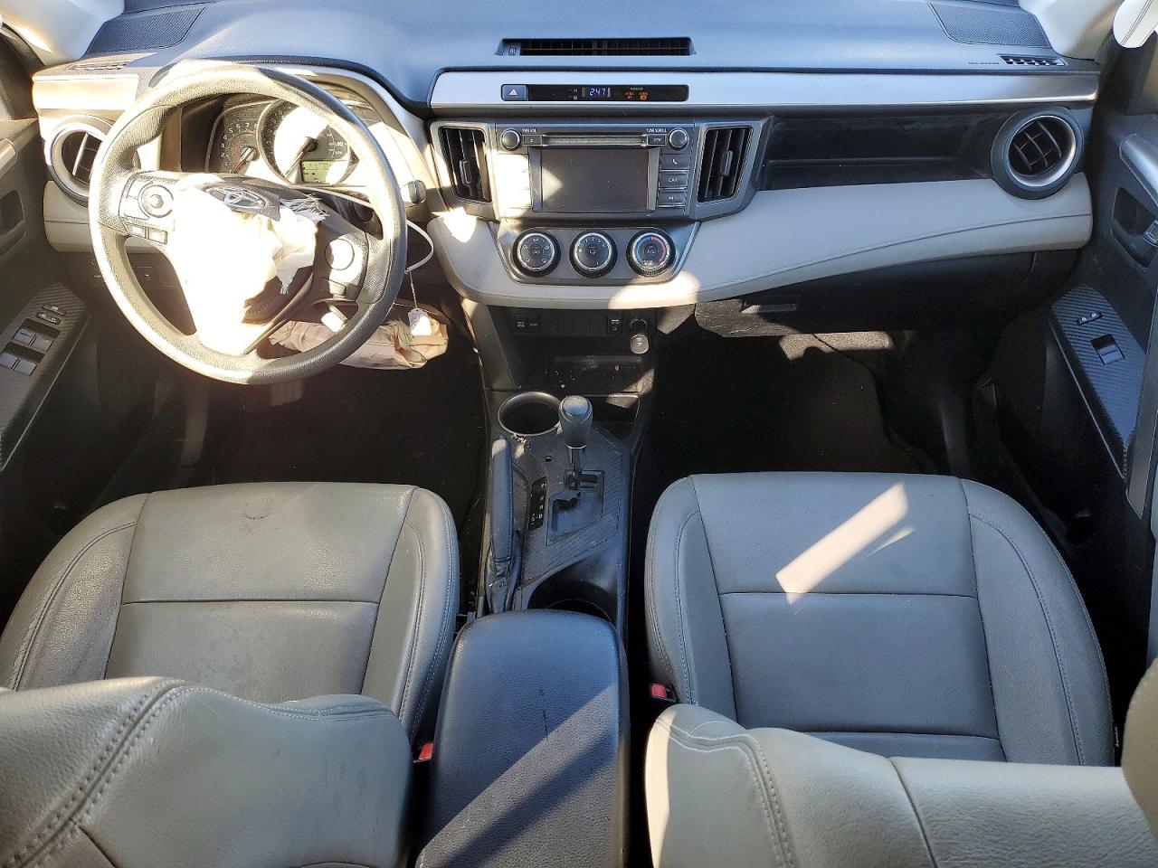 2013 TOYOTA RAV4 LE photo 8