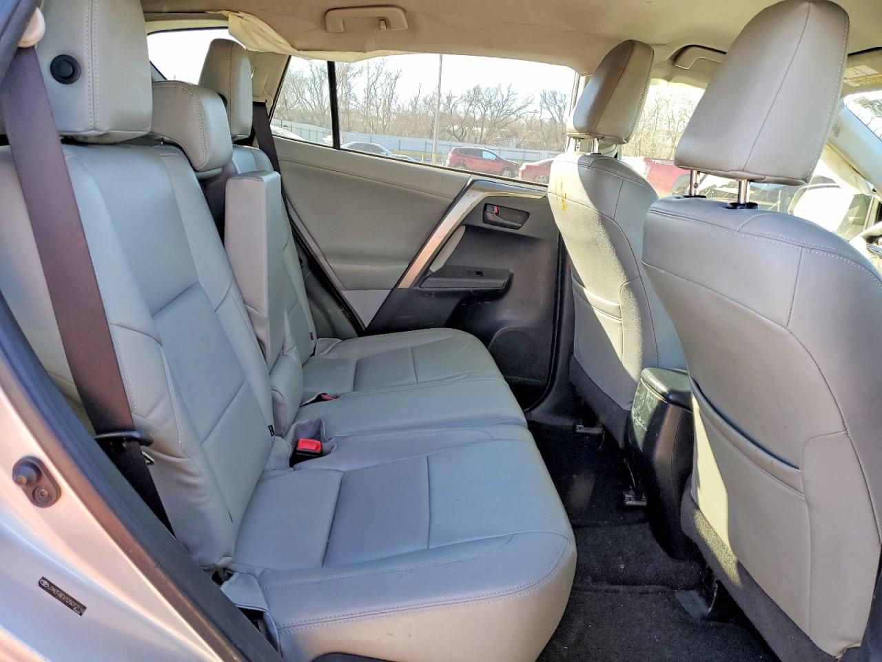 2013 TOYOTA RAV4 LE photo 11