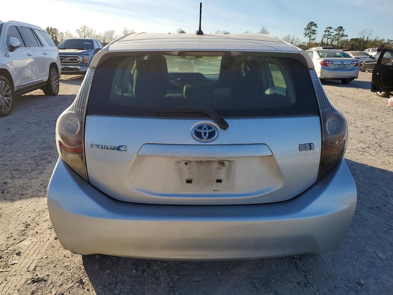 2013 TOYOTA PRIUS C photo 6