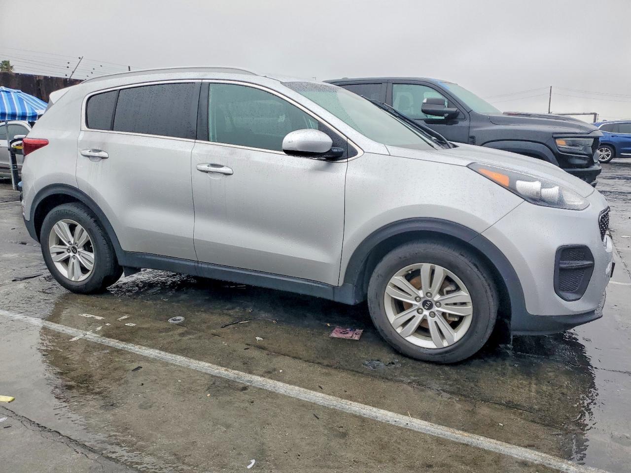 2018 KIA SPORTAGE LX photo 4