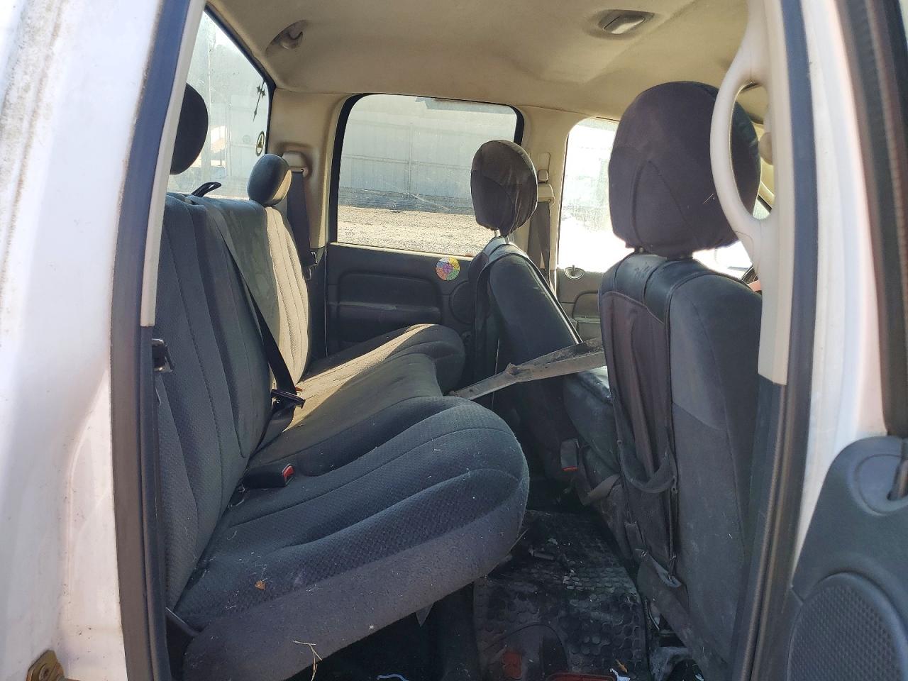 2004 DODGE RAM 1500 ST photo 10