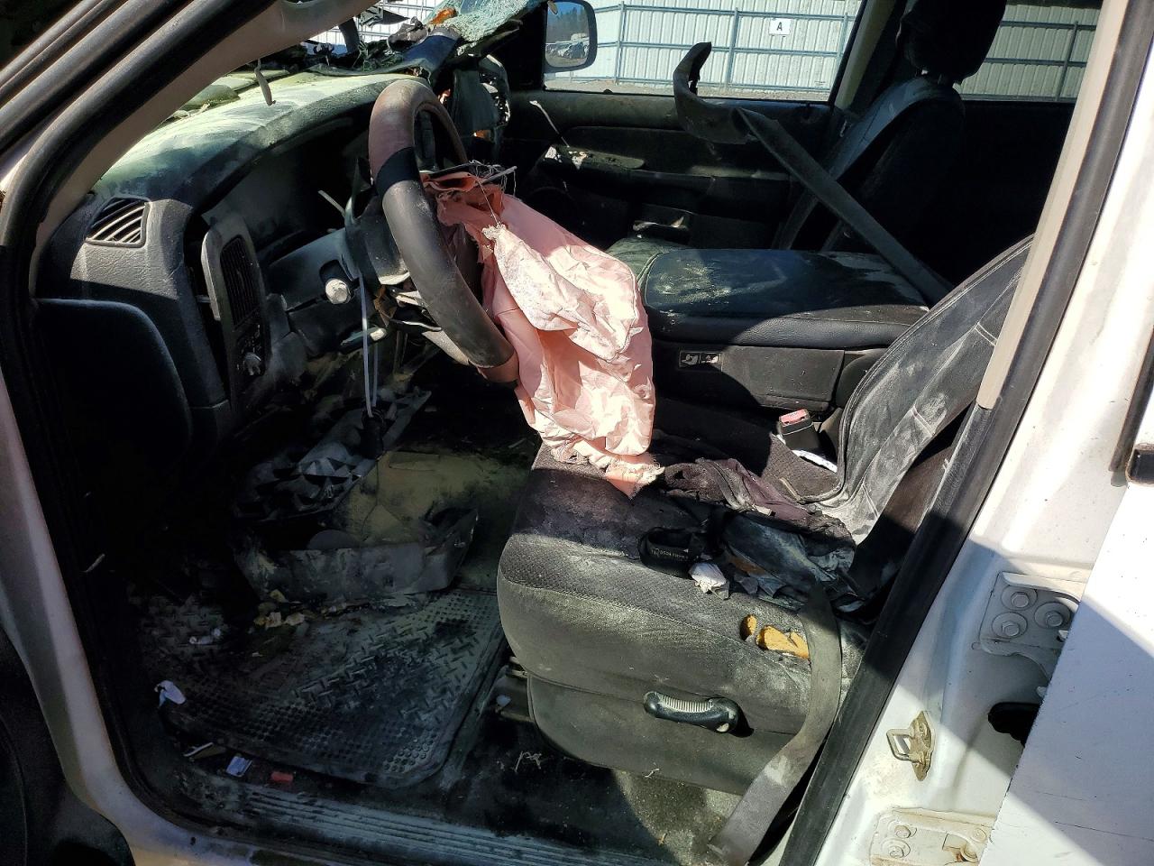2004 DODGE RAM 1500 ST photo 7