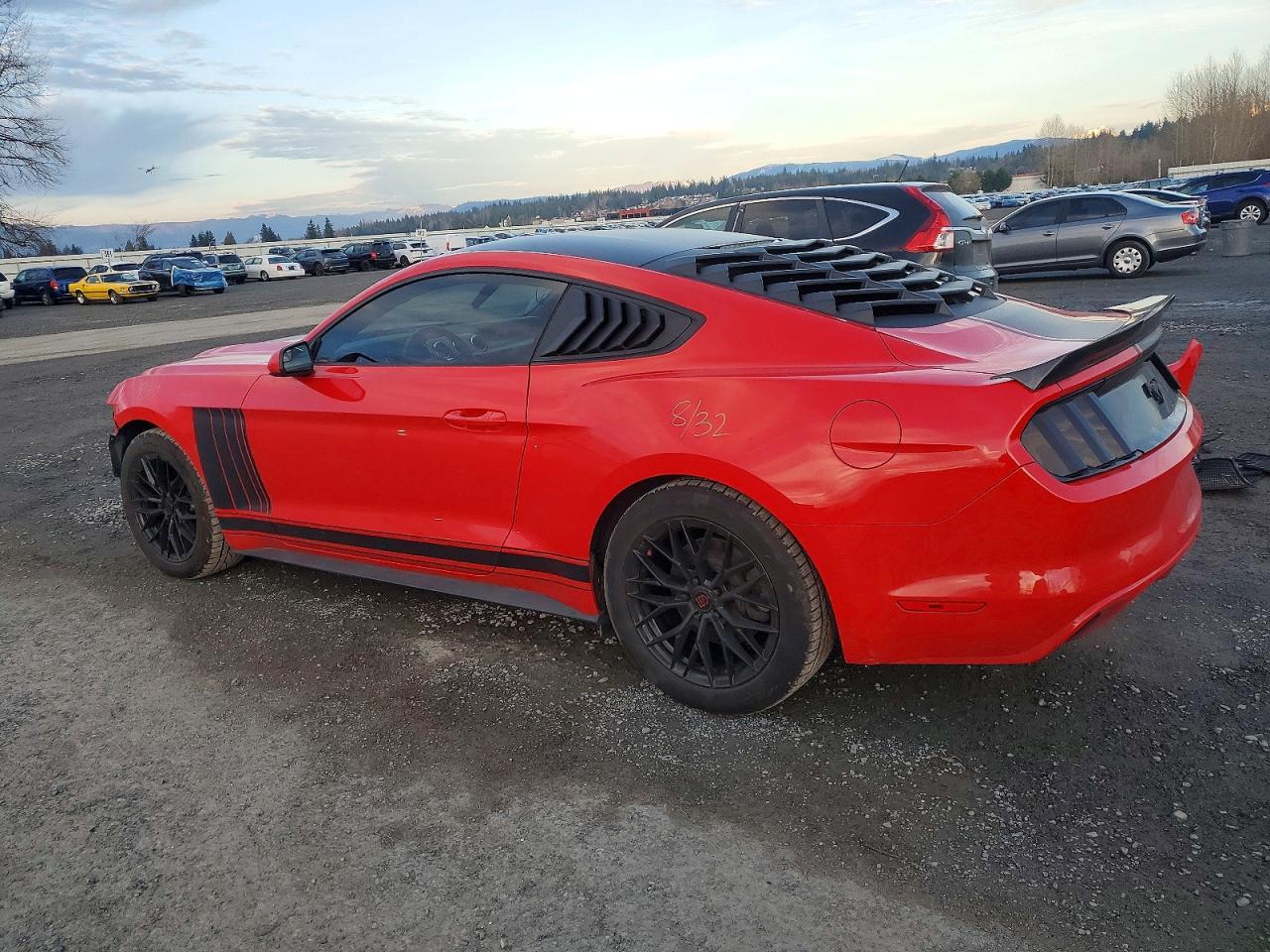 2017 FORD MUSTANG photo 2