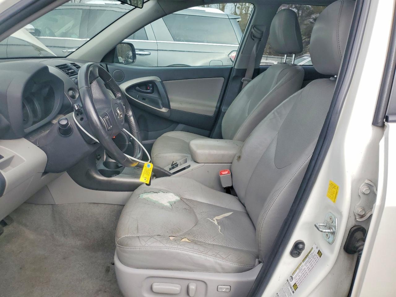 2010 TOYOTA RAV4 LIMITED photo 7